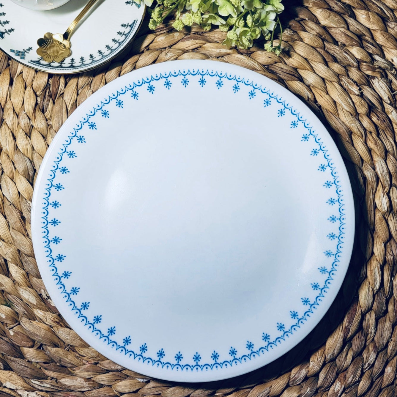 Vintage Corelle Snowflake Blue - Luncheon Plates 8.5"- Set of 4